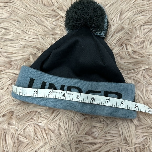 New Under Armour Toque - Picture 3 of 5
